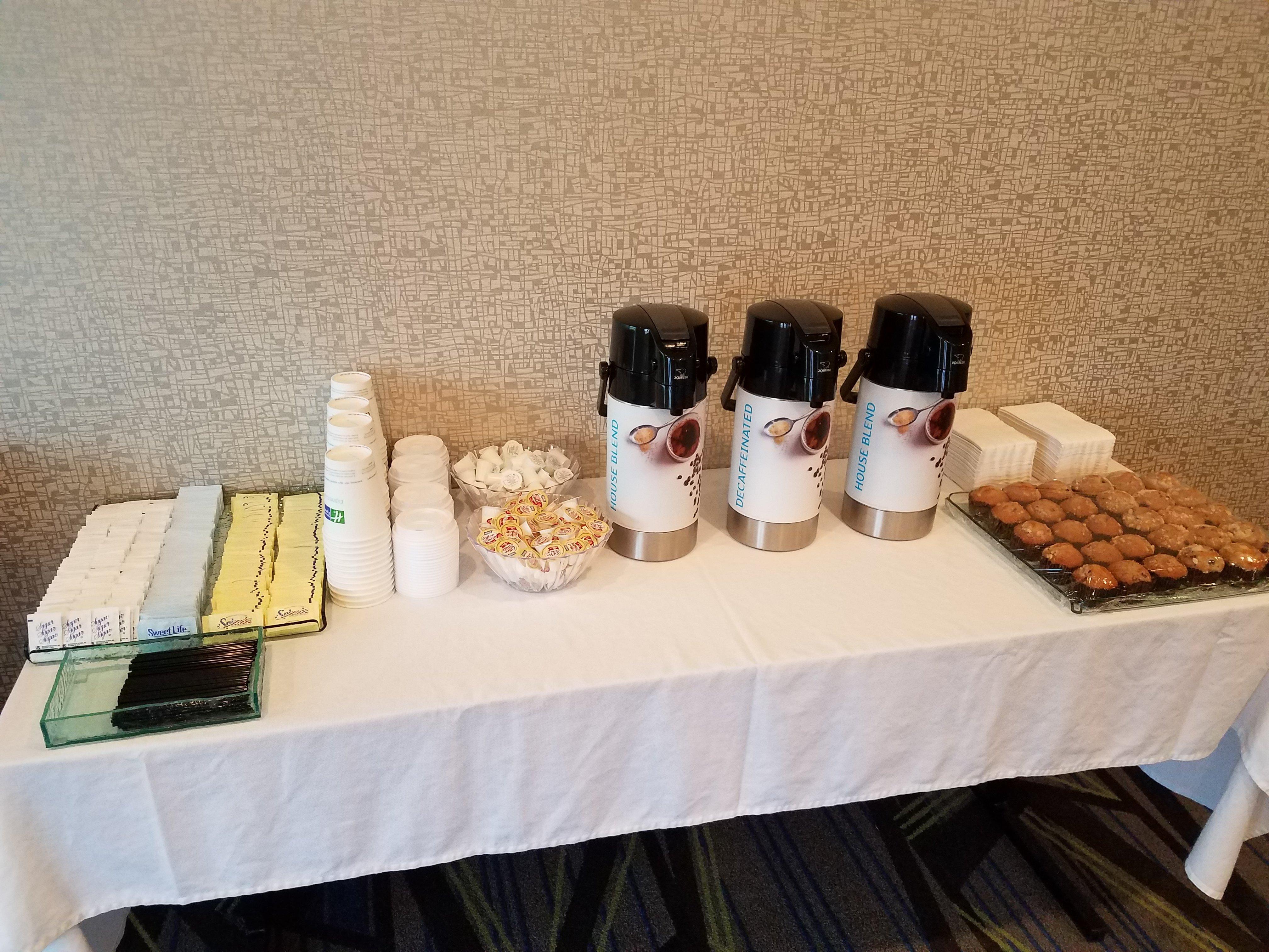 唐纳森维尔快捷假日酒店 外观 照片